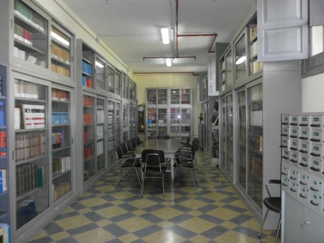 Biblioteca di Portici